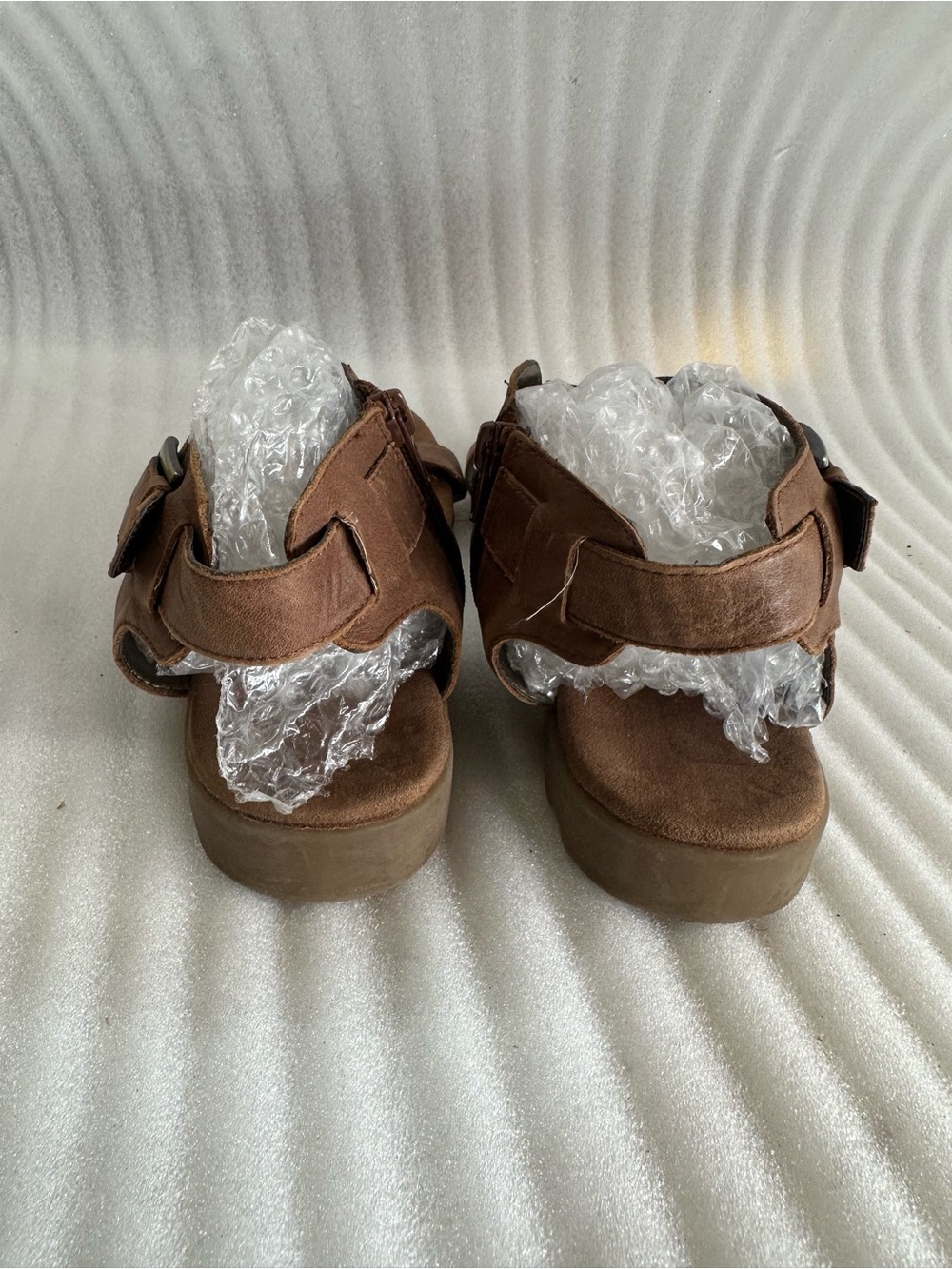 AEROSOLES Brown Leather T-Strap Studded Sandals - Picture 2 of 7
